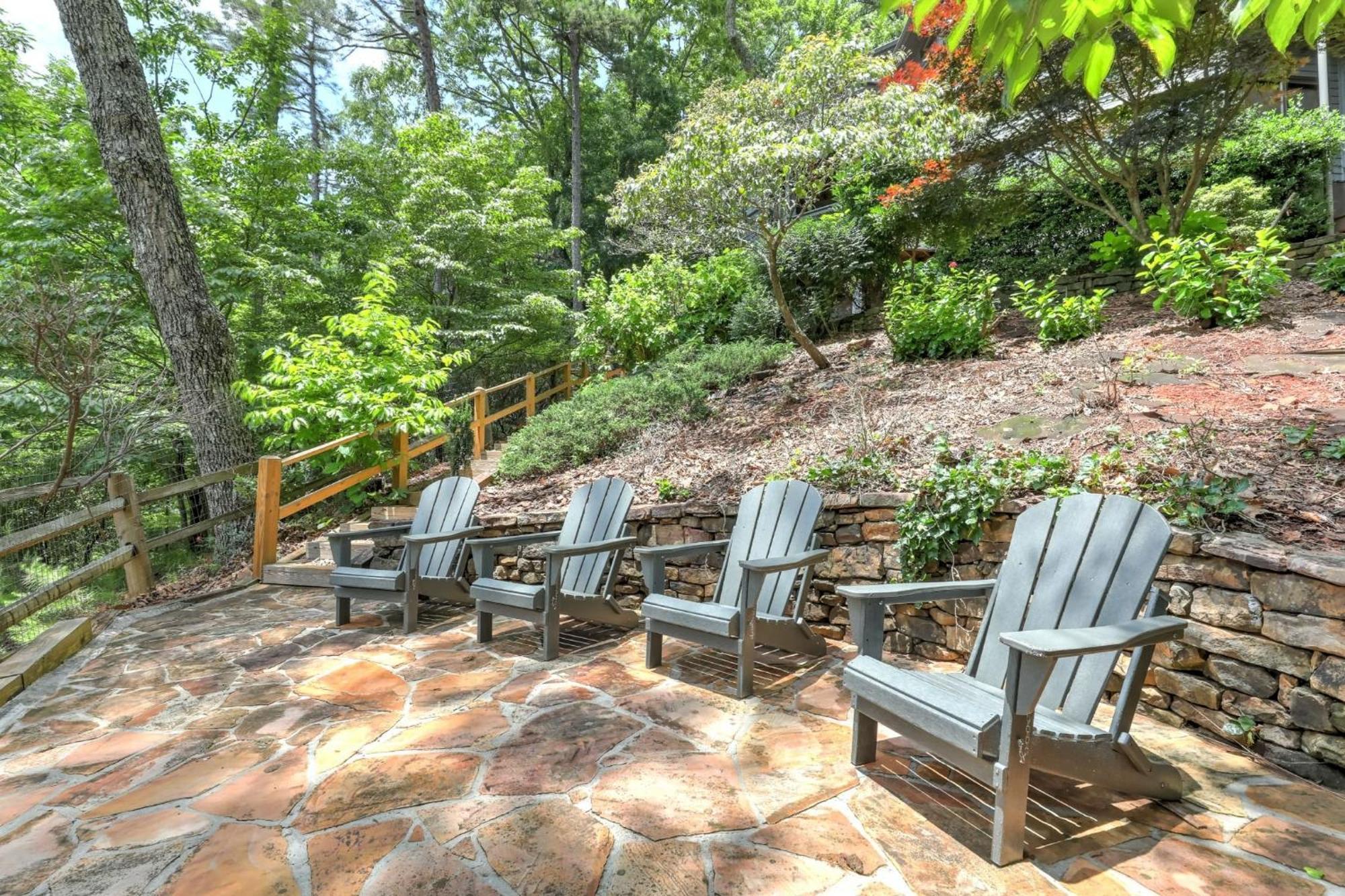 Falken Haus - Relax In Seclusion With Panoramic Lake Views Jasper Exterior foto