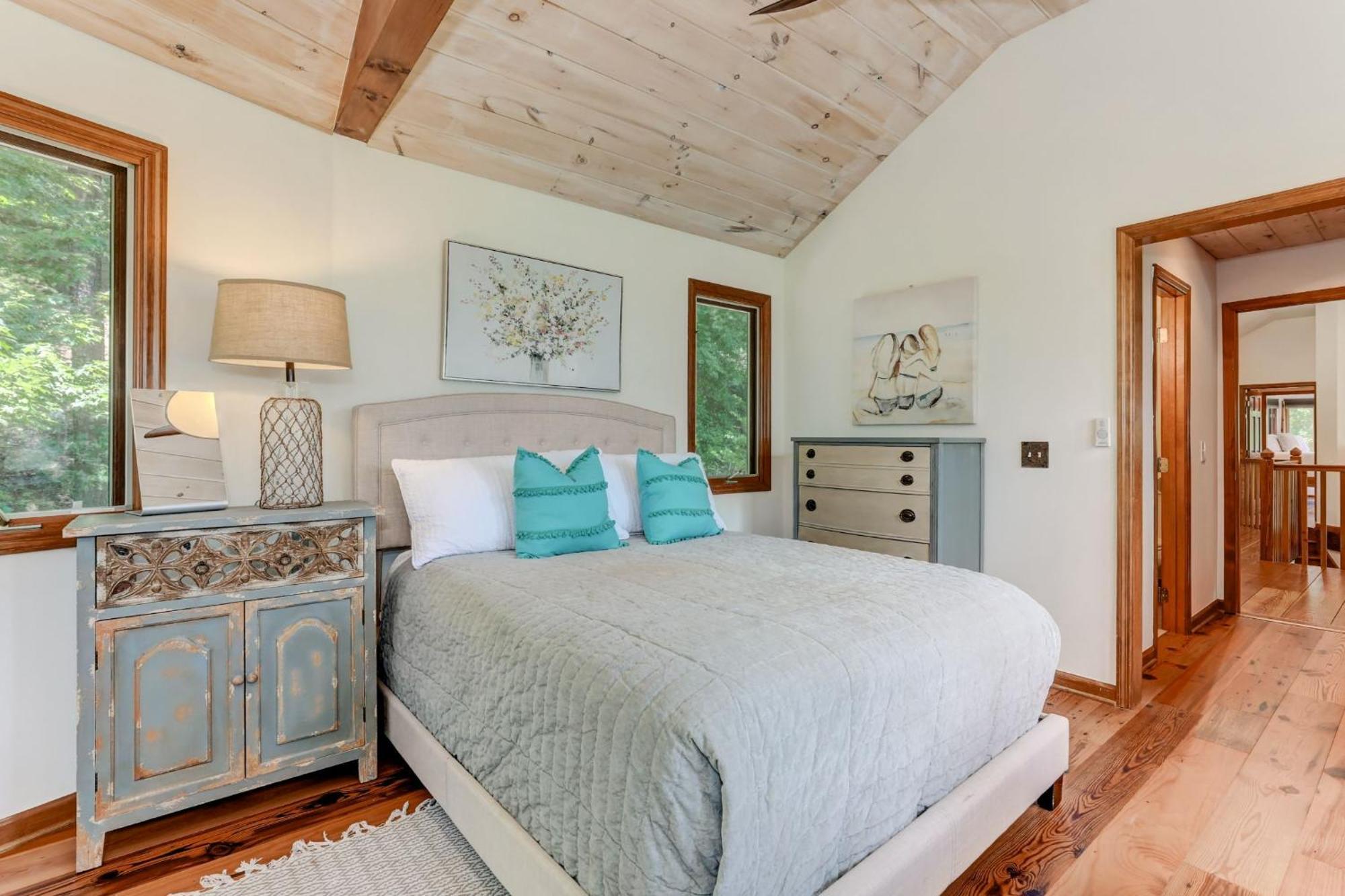 Falken Haus - Relax In Seclusion With Panoramic Lake Views Jasper Exterior foto